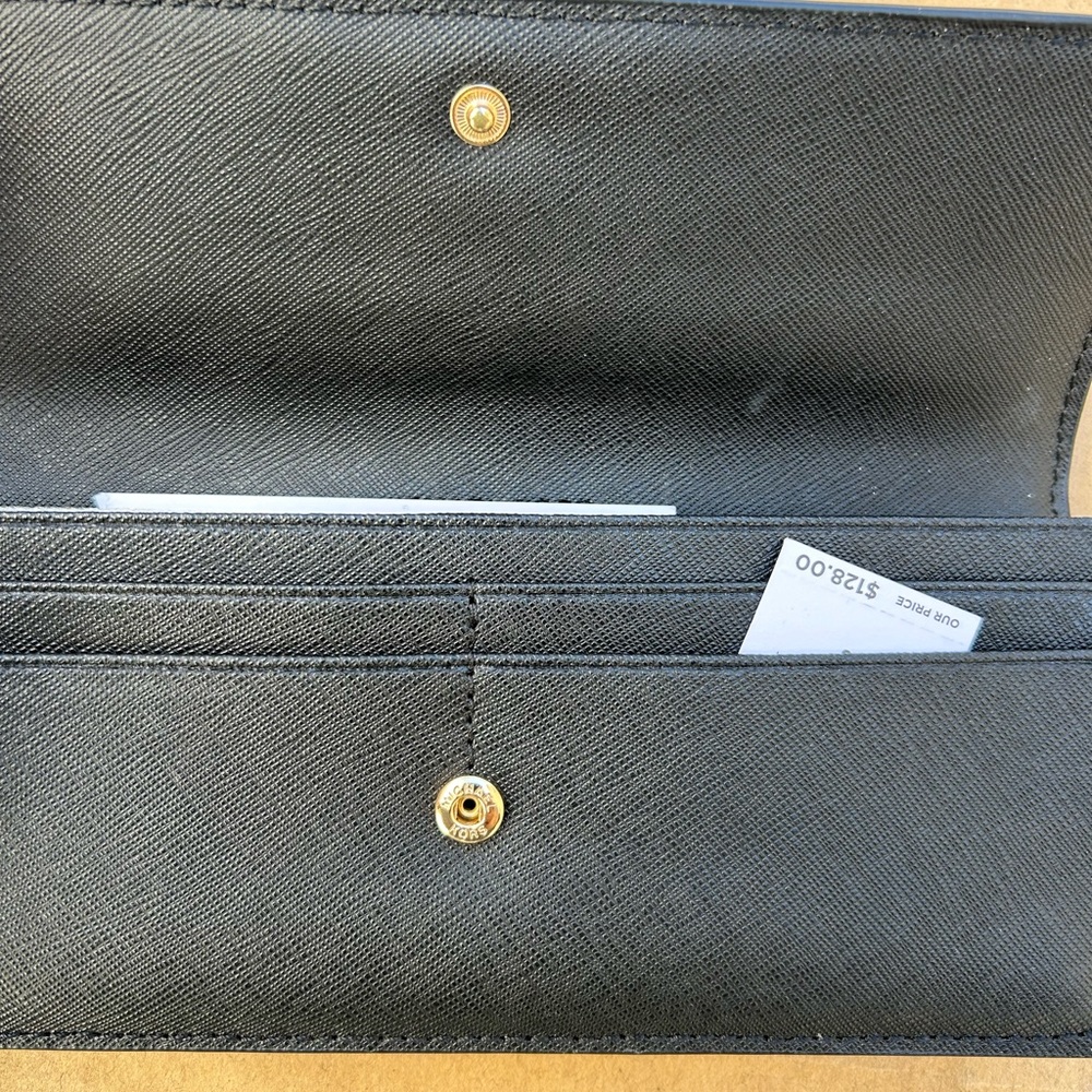MK - Picture 2 of 3
